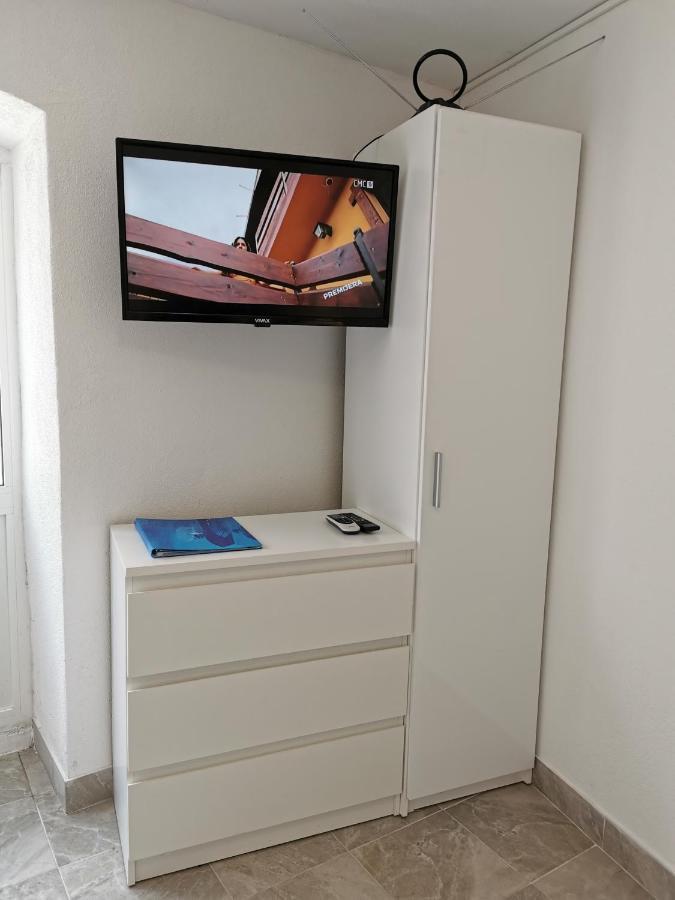 Studio Apartment Mileta Pitve Luaran gambar