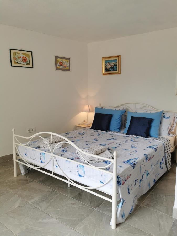 Studio Apartment Mileta Pitve Luaran gambar
