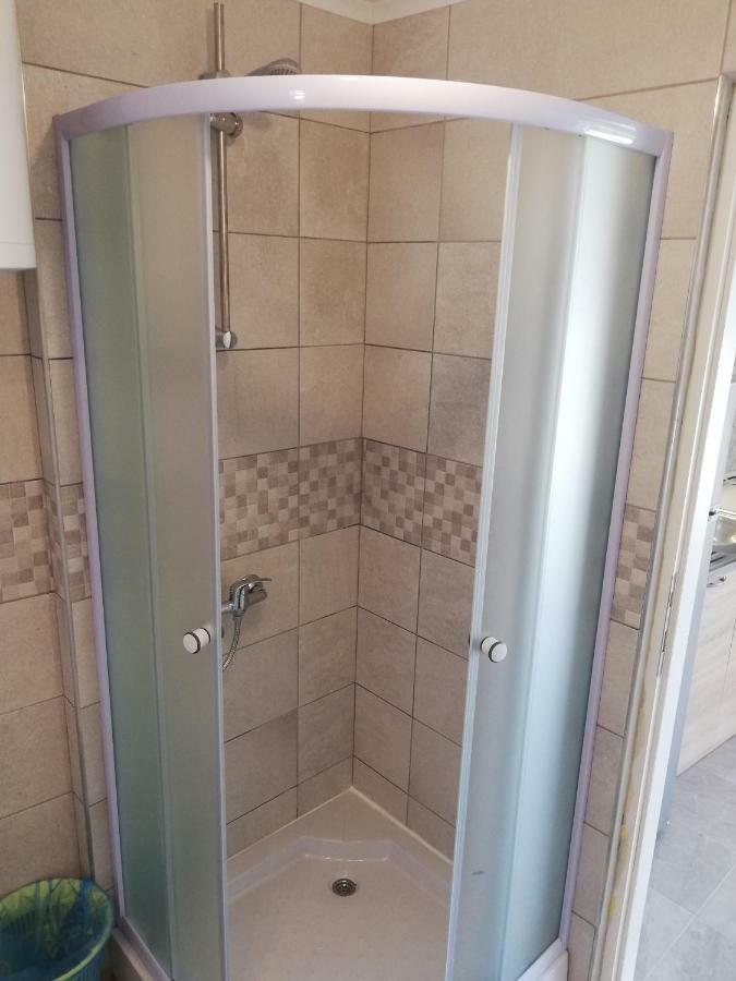 Studio Apartment Mileta Pitve Luaran gambar