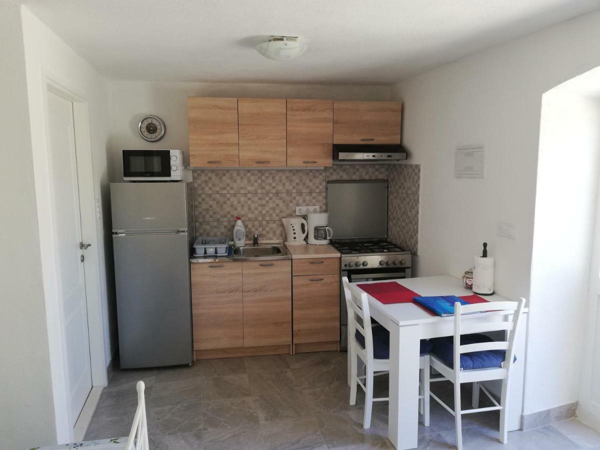 Studio Apartment Mileta Pitve Luaran gambar